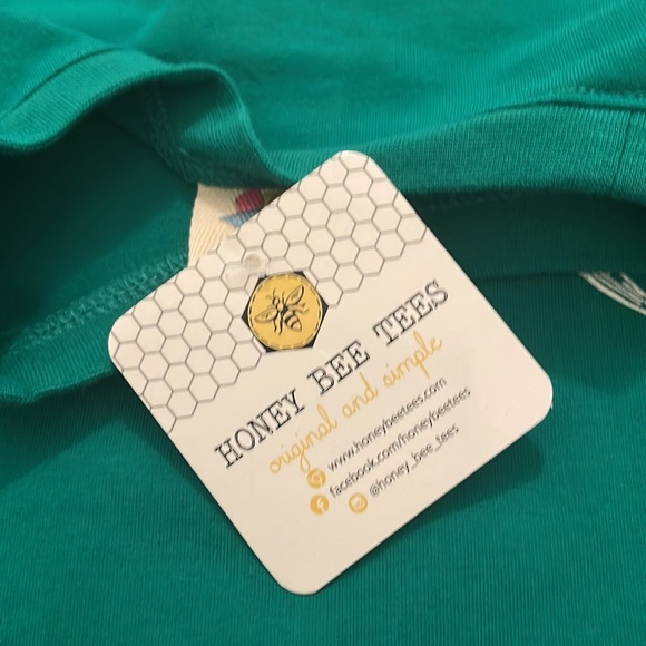 NWT Honey Bee Tees Mahi LS Top - size 12 price is firm - Picture 4 of 4